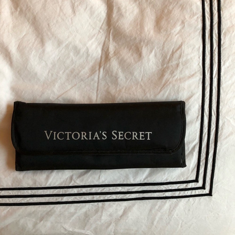 VS makeup brush set